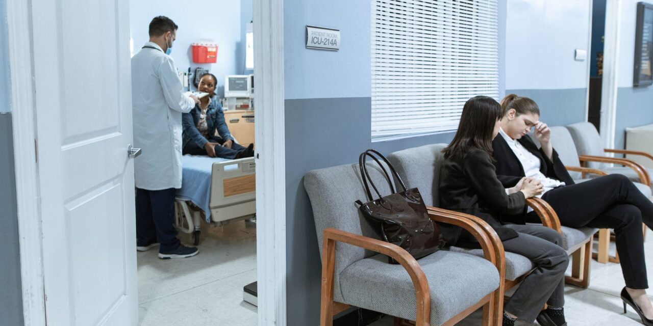 Why a Walk-In Clinic Can Simplify Unexpected Illness